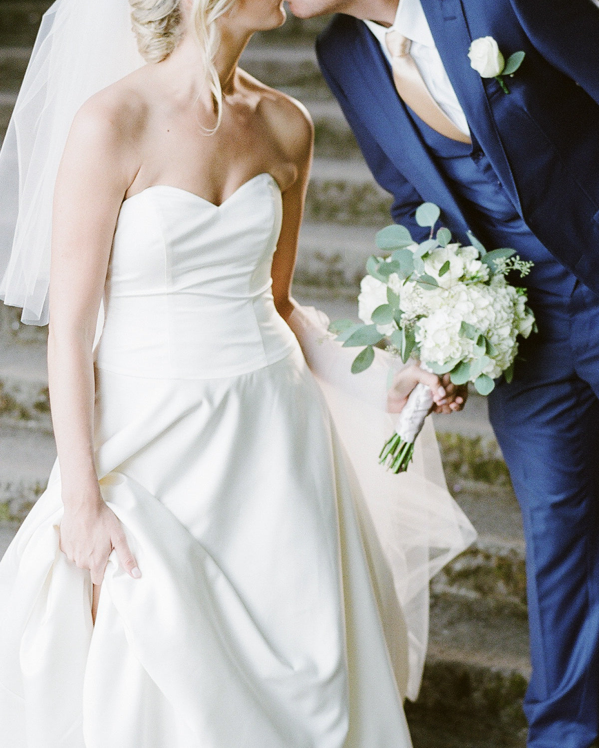 Wedding_Kiss_1000x1250_e9841d3
